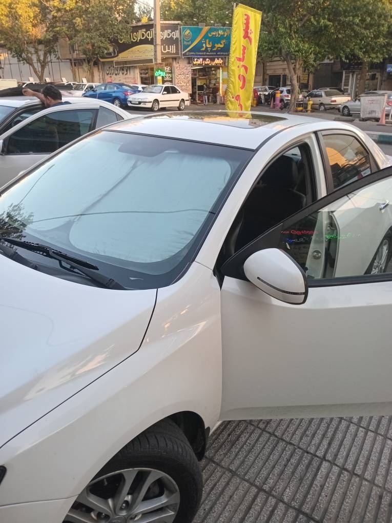 آفتابگیر عینکی شیشه جلو خودرو تارا